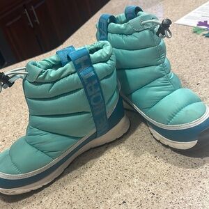 The North Face Thermoball Teen Pull-on Insulated Waterproof Boot